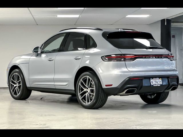 2024 Porsche Macan Base