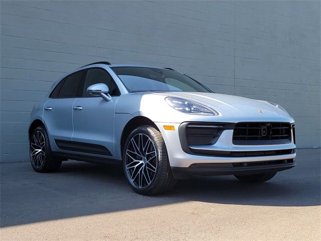 2024 Porsche Macan Base