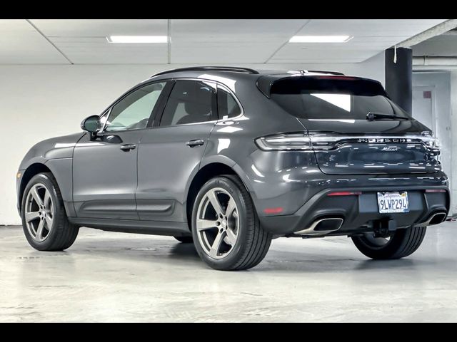 2024 Porsche Macan Base