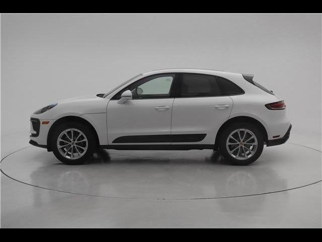 2024 Porsche Macan Base