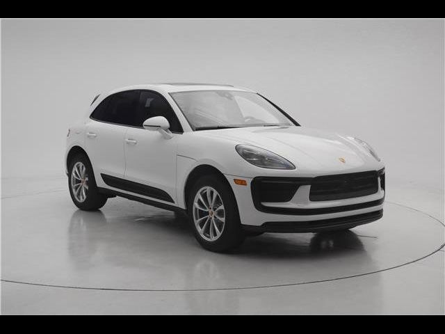 2024 Porsche Macan Base