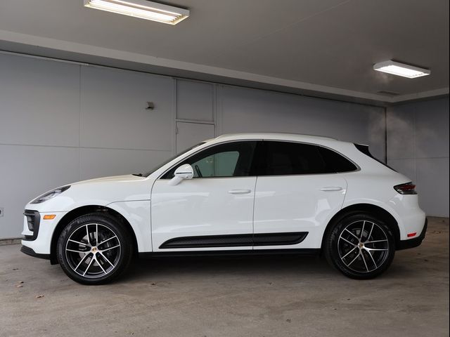 2024 Porsche Macan 