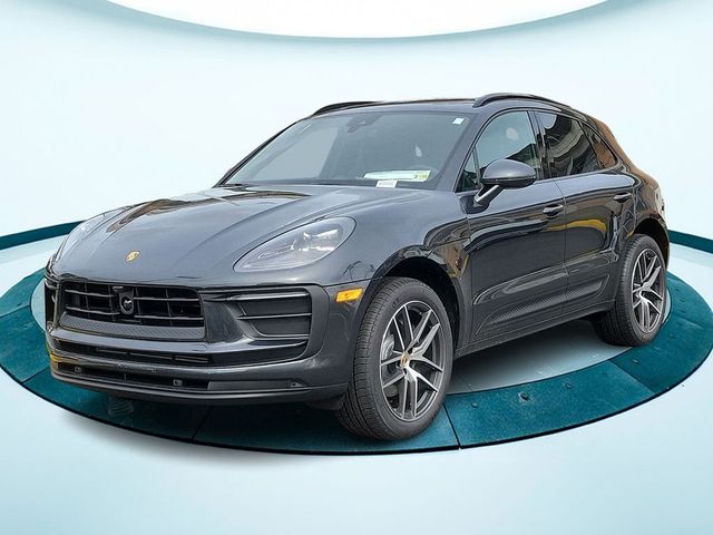 2024 Porsche Macan T