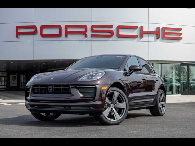 2024 Porsche Macan Base