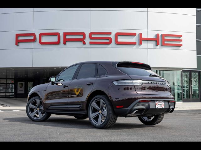 2024 Porsche Macan Base