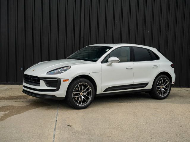 2024 Porsche Macan Base