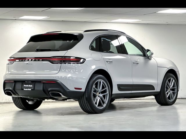 2024 Porsche Macan Base