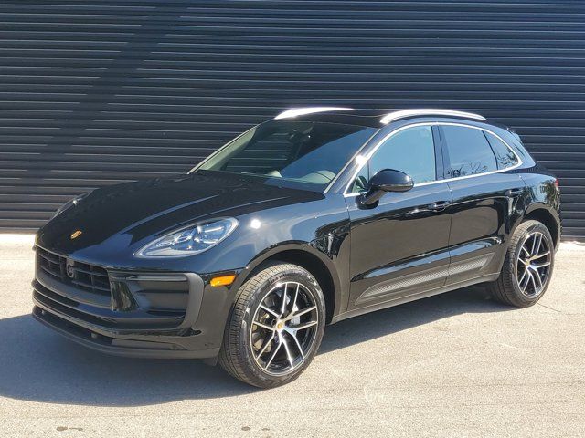 2024 Porsche Macan Base