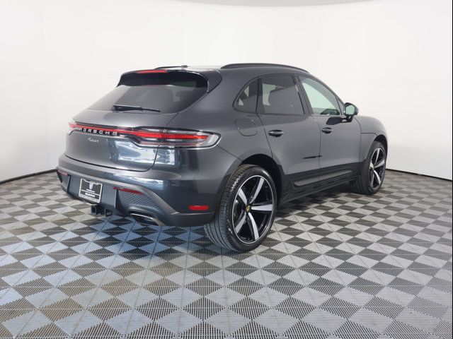 2024 Porsche Macan 