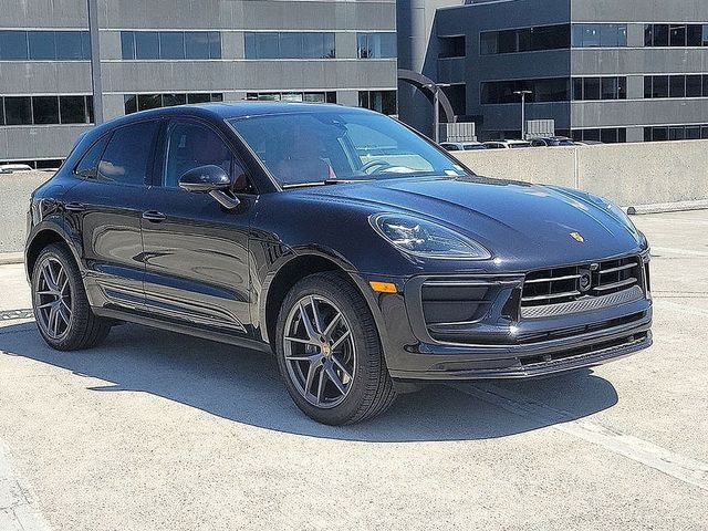 2024 Porsche Macan Base