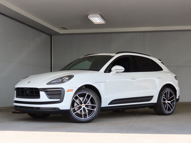 2024 Porsche Macan Base