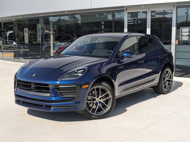 2024 Porsche Macan Base