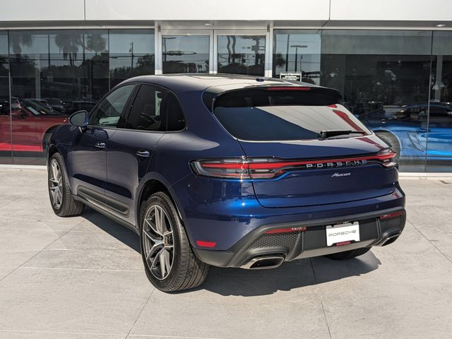 2024 Porsche Macan Base