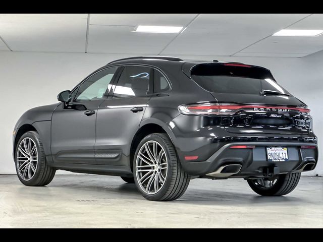 2024 Porsche Macan Base