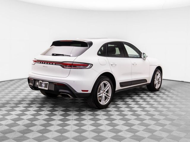 2024 Porsche Macan Base