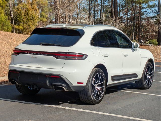 2024 Porsche Macan Base