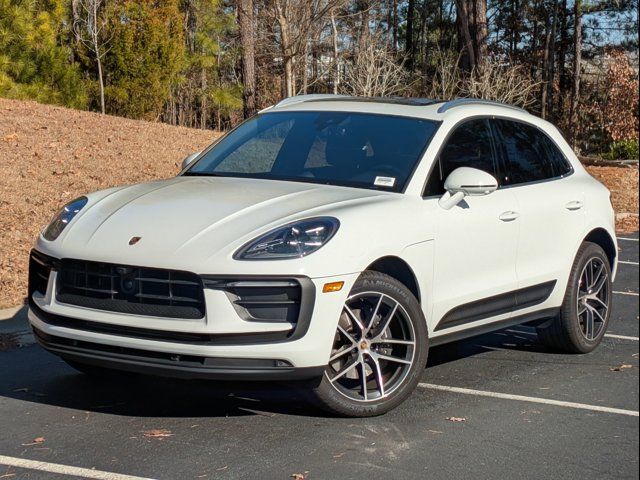 2024 Porsche Macan Base