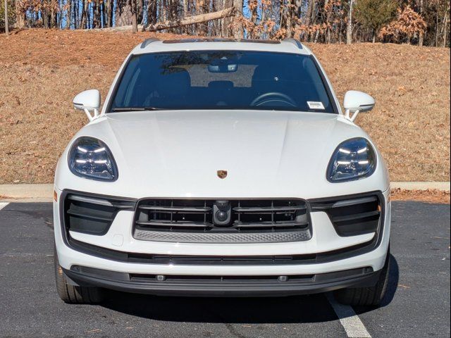 2024 Porsche Macan Base