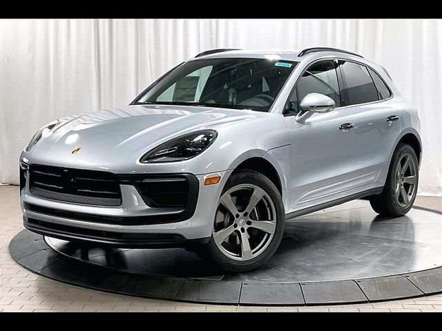 2024 Porsche Macan Base