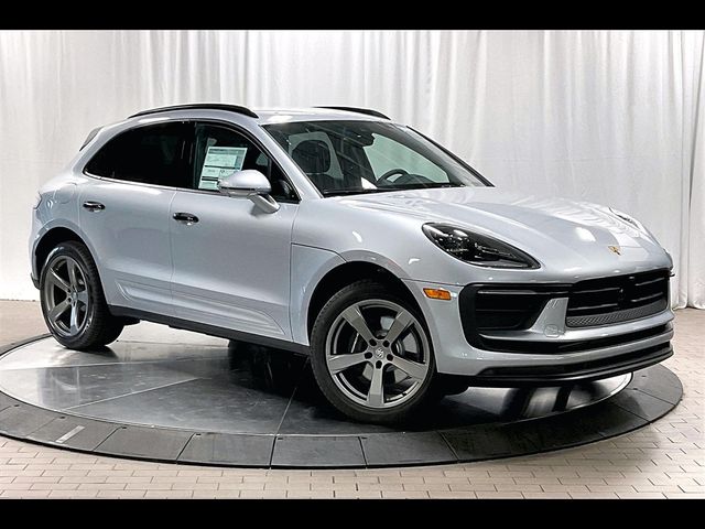 2024 Porsche Macan Base