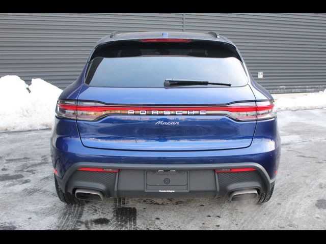 2024 Porsche Macan Base