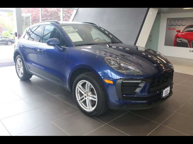 2024 Porsche Macan Base