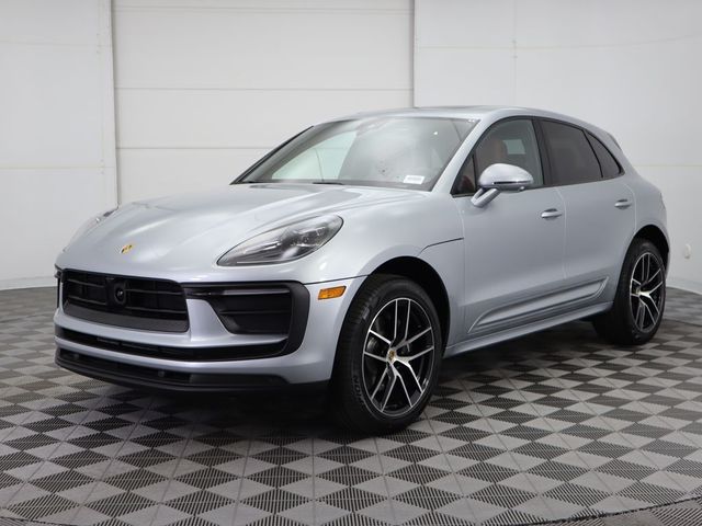 2024 Porsche Macan Base