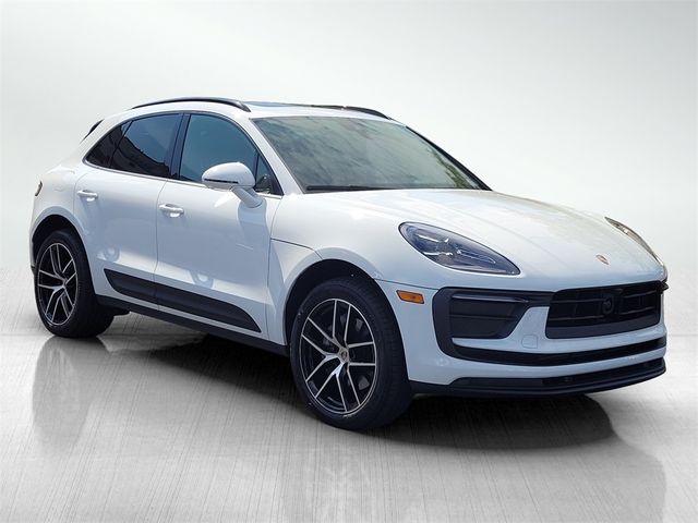 2024 Porsche Macan Base