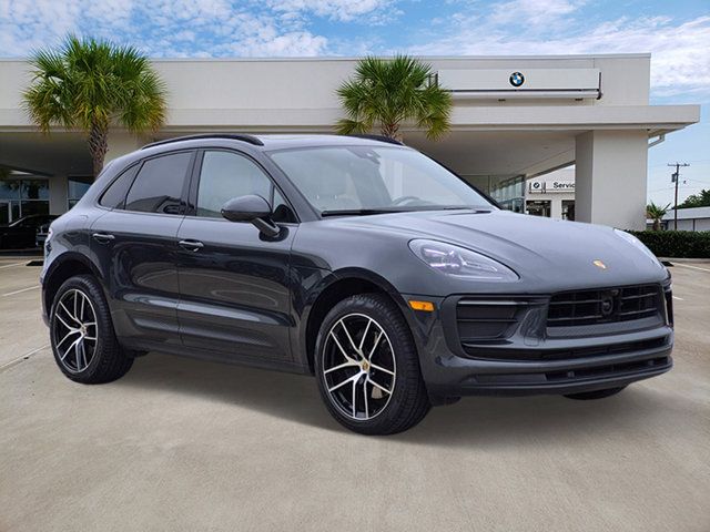 2024 Porsche Macan Base