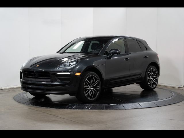 2024 Porsche Macan Base