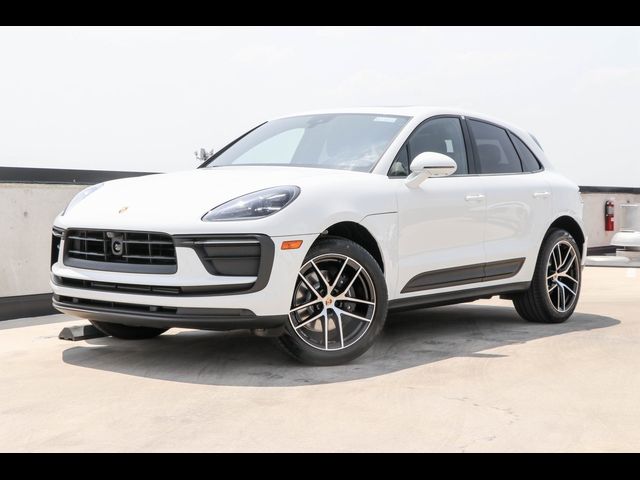 2024 Porsche Macan Base