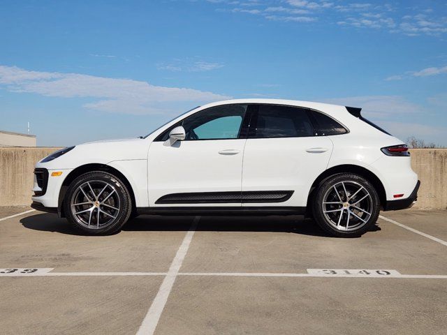 2024 Porsche Macan Base