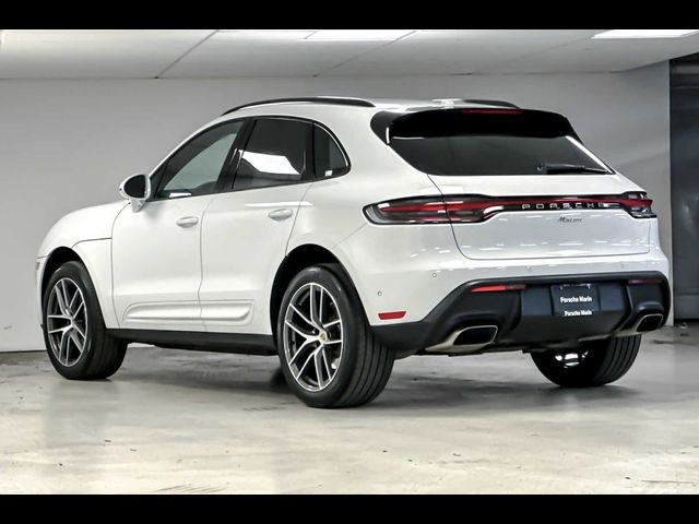 2024 Porsche Macan Base