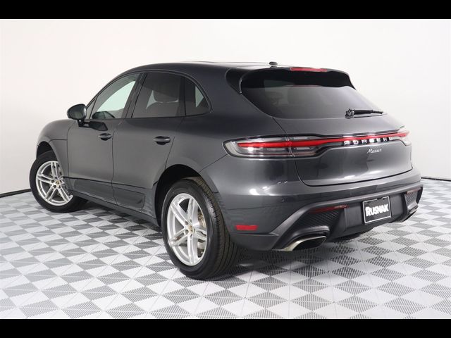 2024 Porsche Macan Base