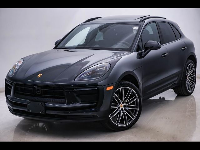 2024 Porsche Macan 