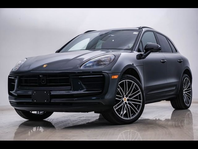 2024 Porsche Macan Base