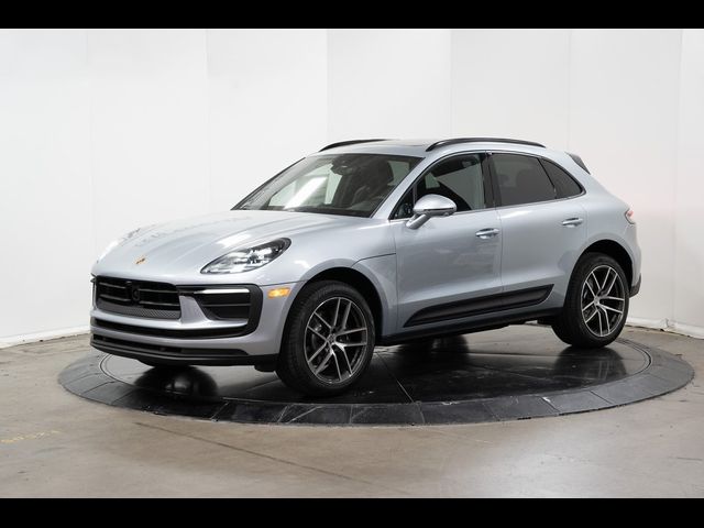 2024 Porsche Macan Base