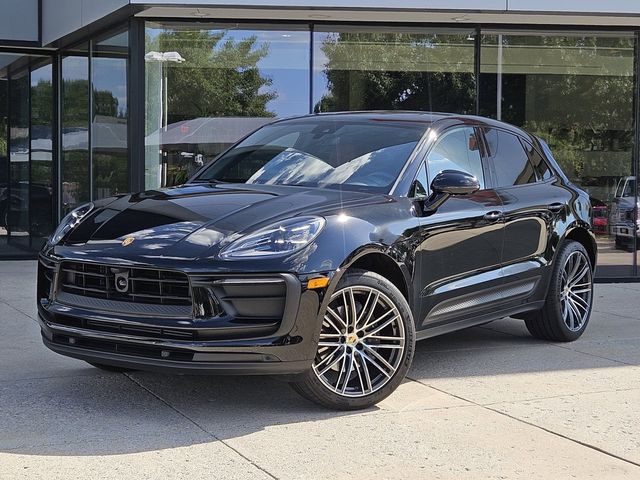 2024 Porsche Macan Base