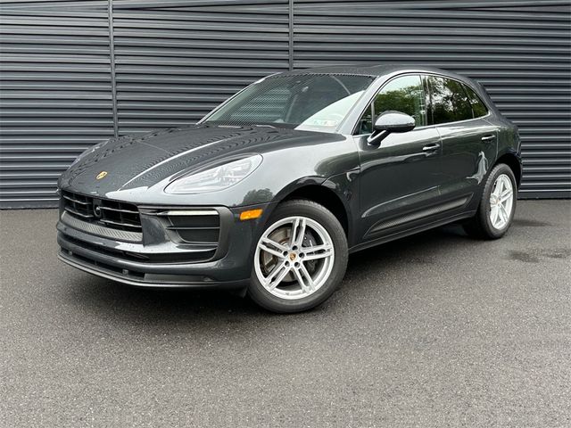 2024 Porsche Macan 