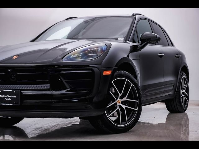 2024 Porsche Macan 