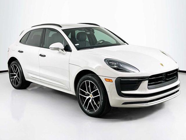 2024 Porsche Macan Base