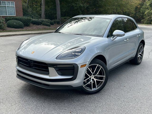 2024 Porsche Macan Base