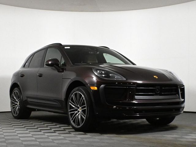 2024 Porsche Macan Base