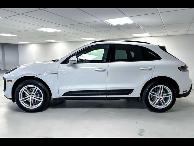 2024 Porsche Macan Base