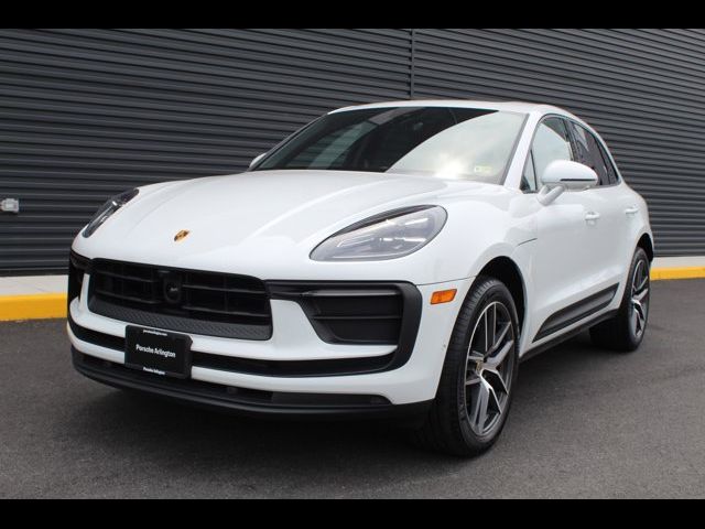 2024 Porsche Macan Base