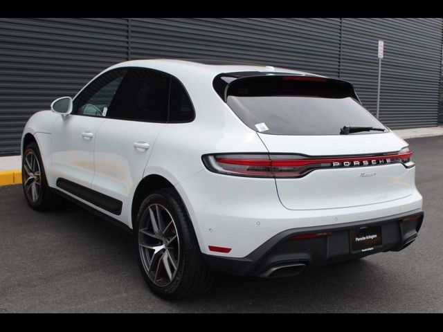 2024 Porsche Macan Base