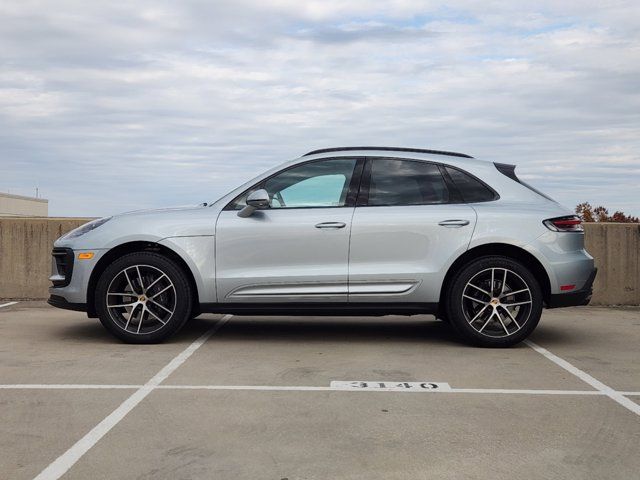 2024 Porsche Macan Base