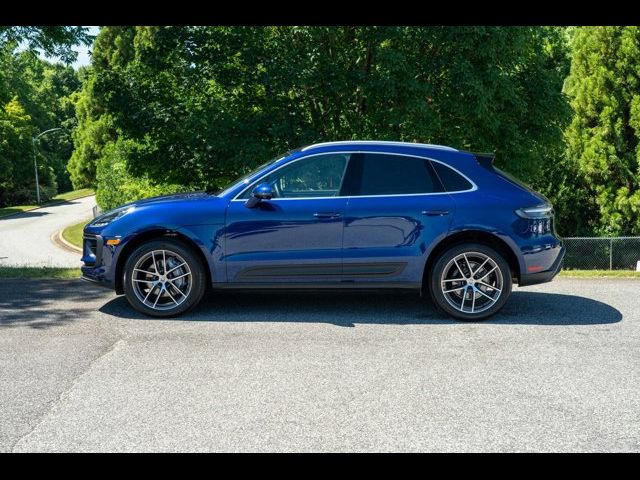 2024 Porsche Macan Base