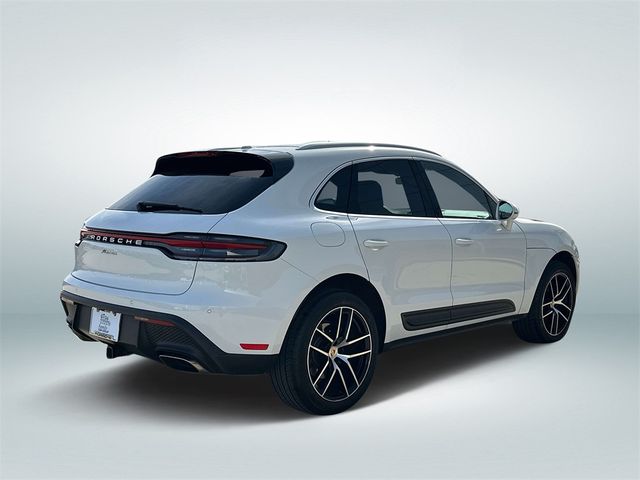 2024 Porsche Macan Base