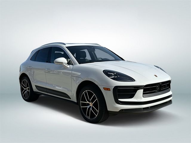 2024 Porsche Macan Base